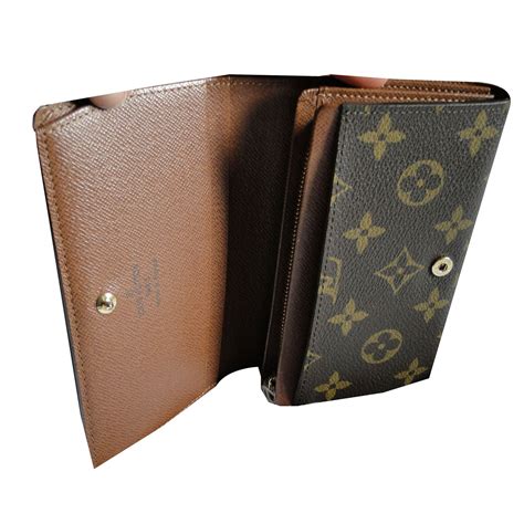 sac louis vuitton homme portefeuille|porte montre homme louis vuitton.